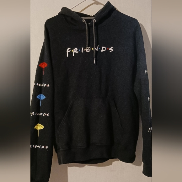 Friends Tops - FRIENDS Hoodie sz. Medium‎ Front pocket